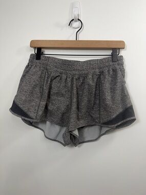 Lululemon Women’s Hotty Hot gray lined shorts size 10 Reg.